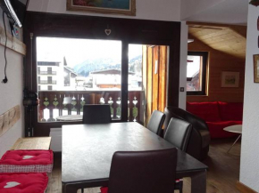 Duplex 4 pièces, 8 pers, confortable, rue du centre, garage, plein sud - FR-1-802-95 Les Gets